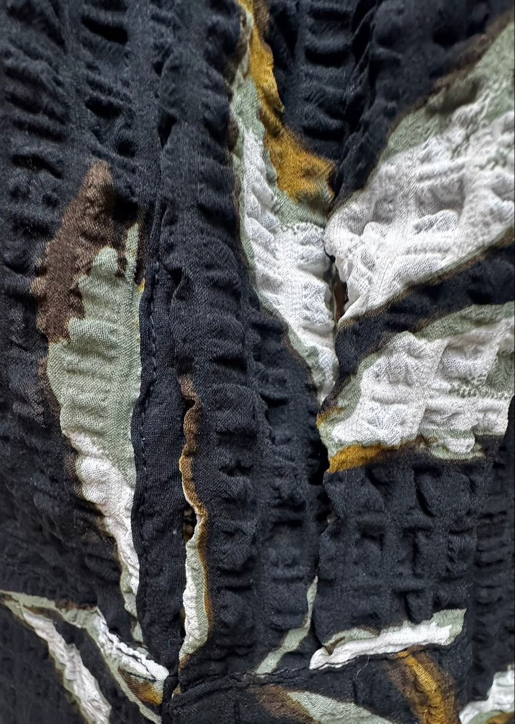 Women's Black Leaf Print Textured Collared Long Sleeve Shirt
