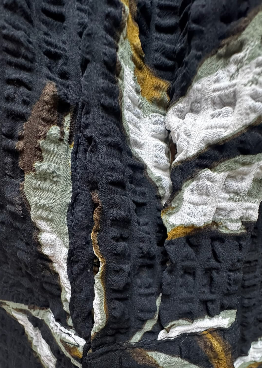 Women's Black Leaf Print Textured Collared Long Sleeve Shirt