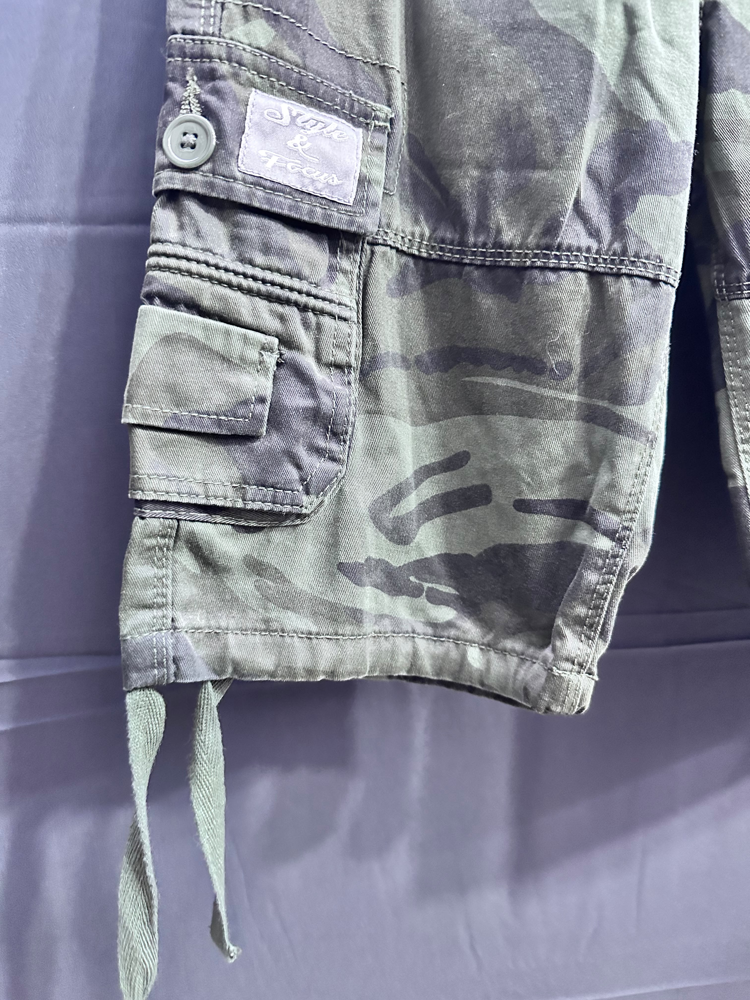 Men's Style & Focus Camouflage Cargo Shorts with Belt