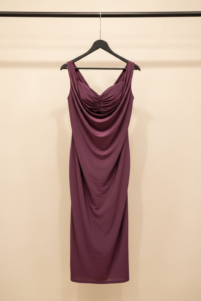 Women's Maroon Ruched Sweetheart Neck Maxi Dress