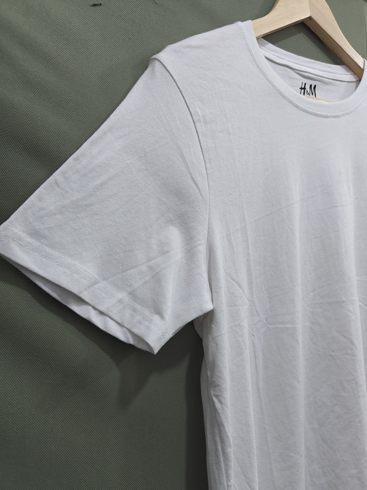 H&M White Crew Neck Regular Fit T-Shirt