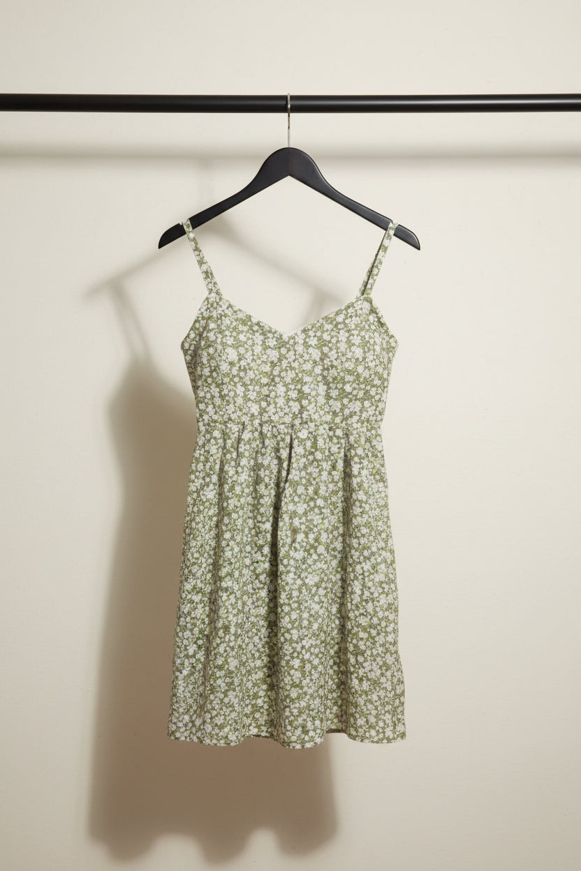Women's Green and White Floral Print Sleeveless A-Line Top