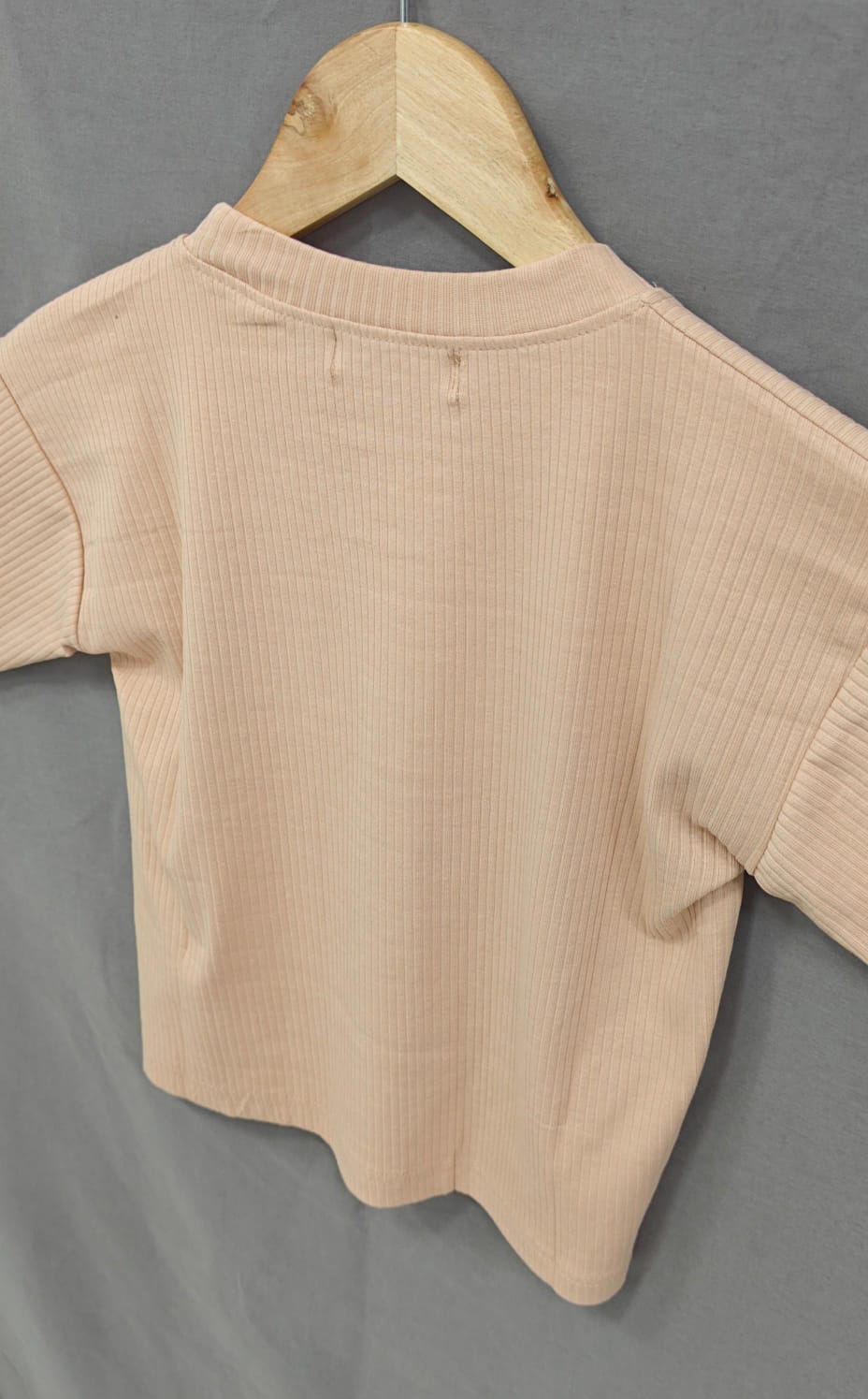 ATTIRE HUB Women's Peach Ribbed Knit Cropped Top