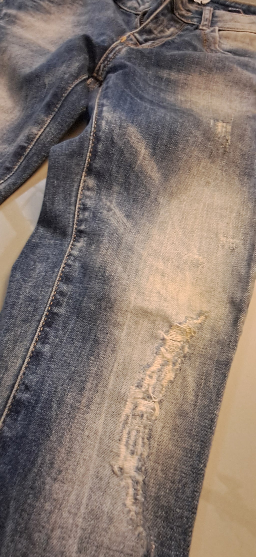 Zara TRF Women's Blue Distressed Straight Fit Jeans