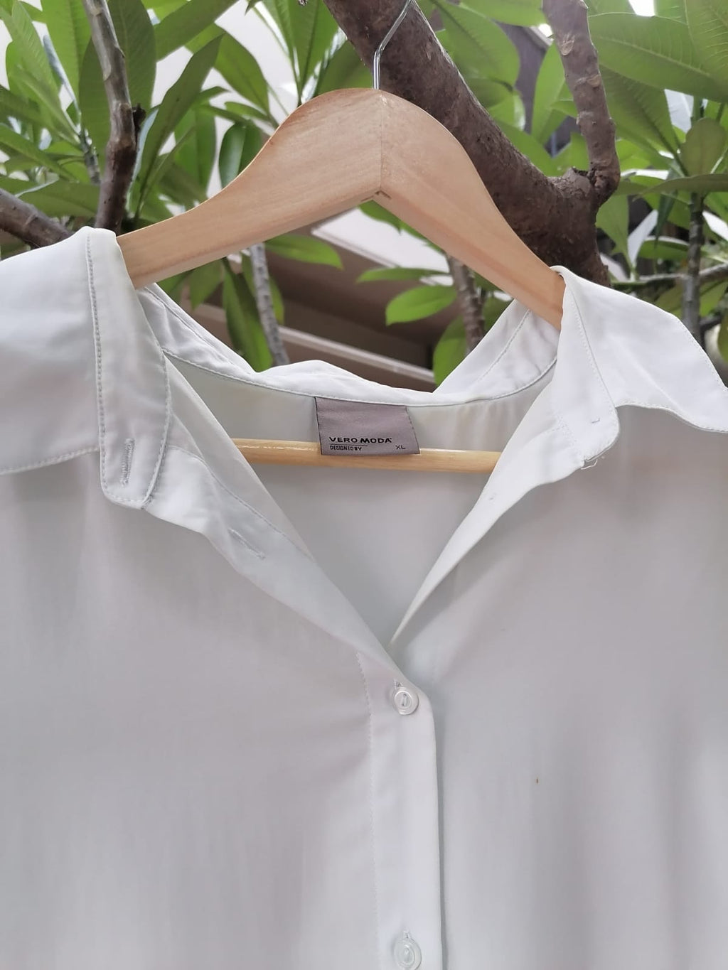 Vero Moda Women's White Long Sleeve Collared Shirt with Ruffle Detail - Size XL