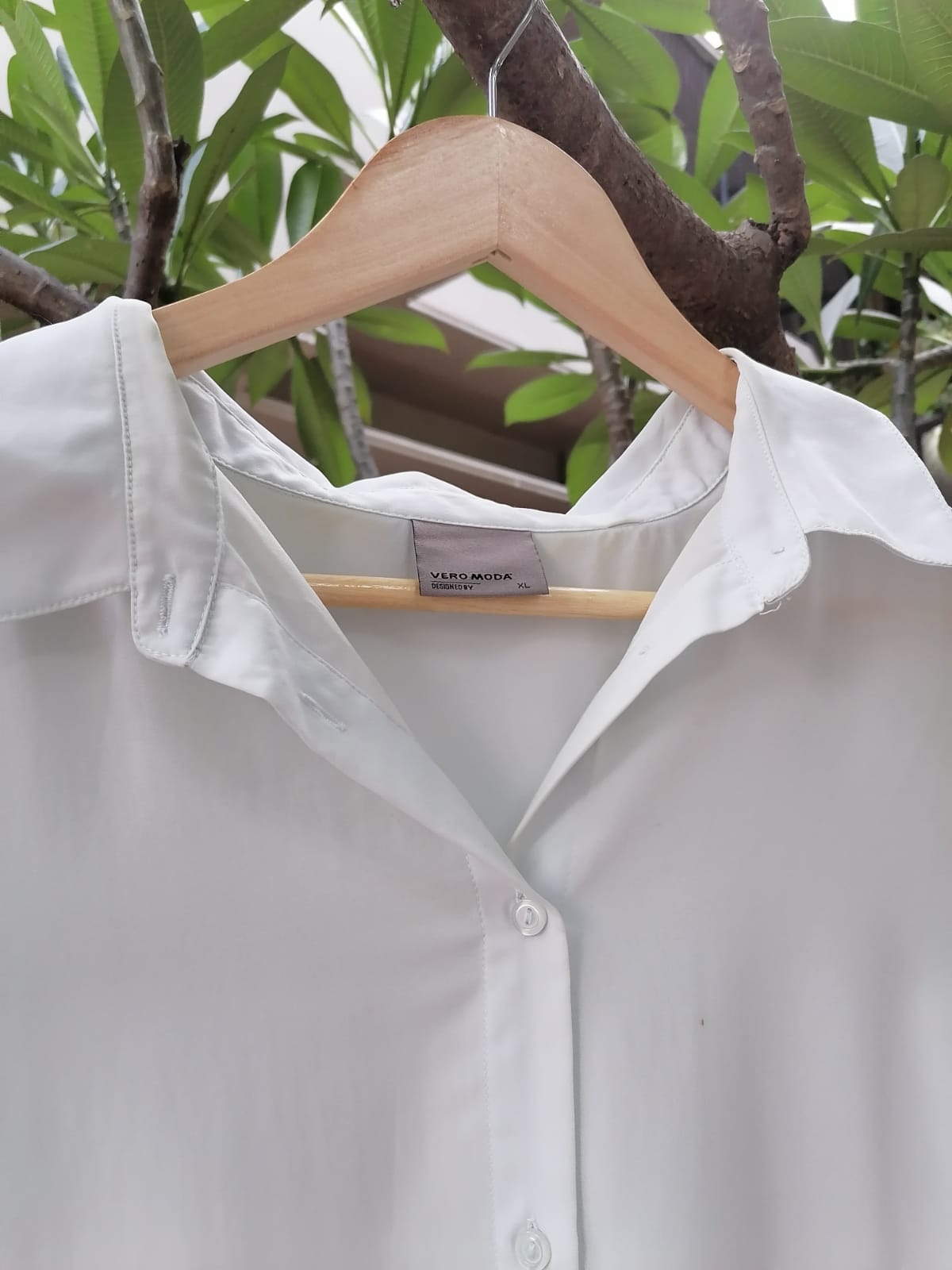 Vero Moda Women's White Long Sleeve Collared Shirt with Ruffle Detail - Size XL