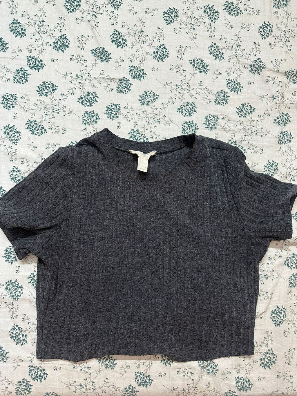 Forever 21 Women's Dark Grey Ribbed Short Sleeve Top