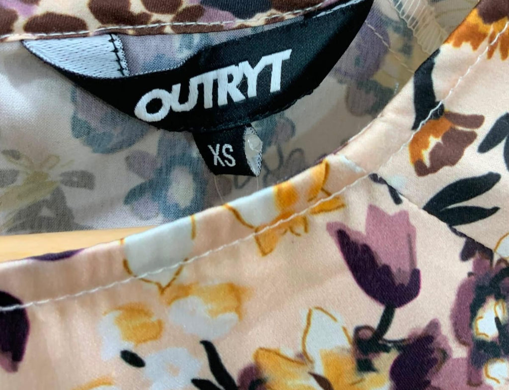OUTRYT Women's Multicolor Floral Print Long Sleeve Top