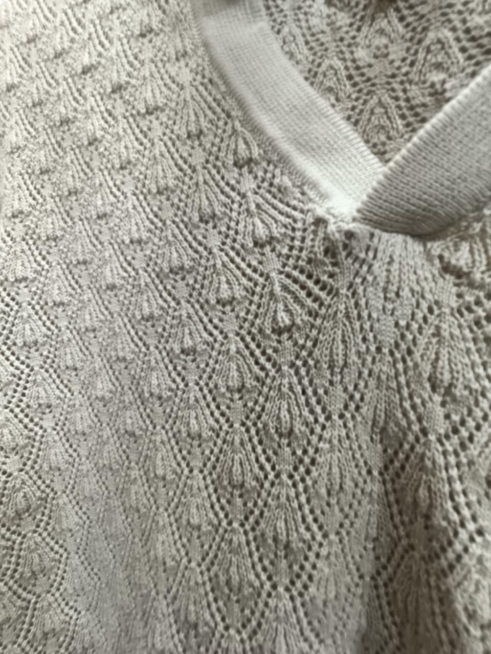 E.T.A. Relaxed Fit Beige Knitted V-Neck Top