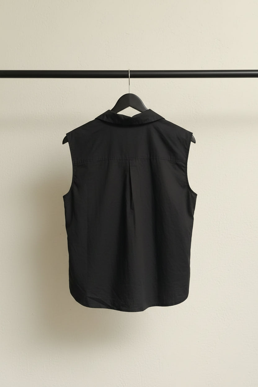 H&M Women's Black Sleeveless Collared Button-Up Shirt