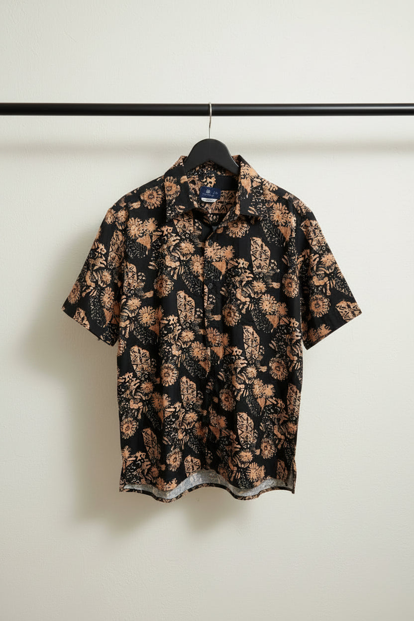 Bulan Bintang Men's Black & Brown Patterned Relaxed Fit Short Sleeve Shirt