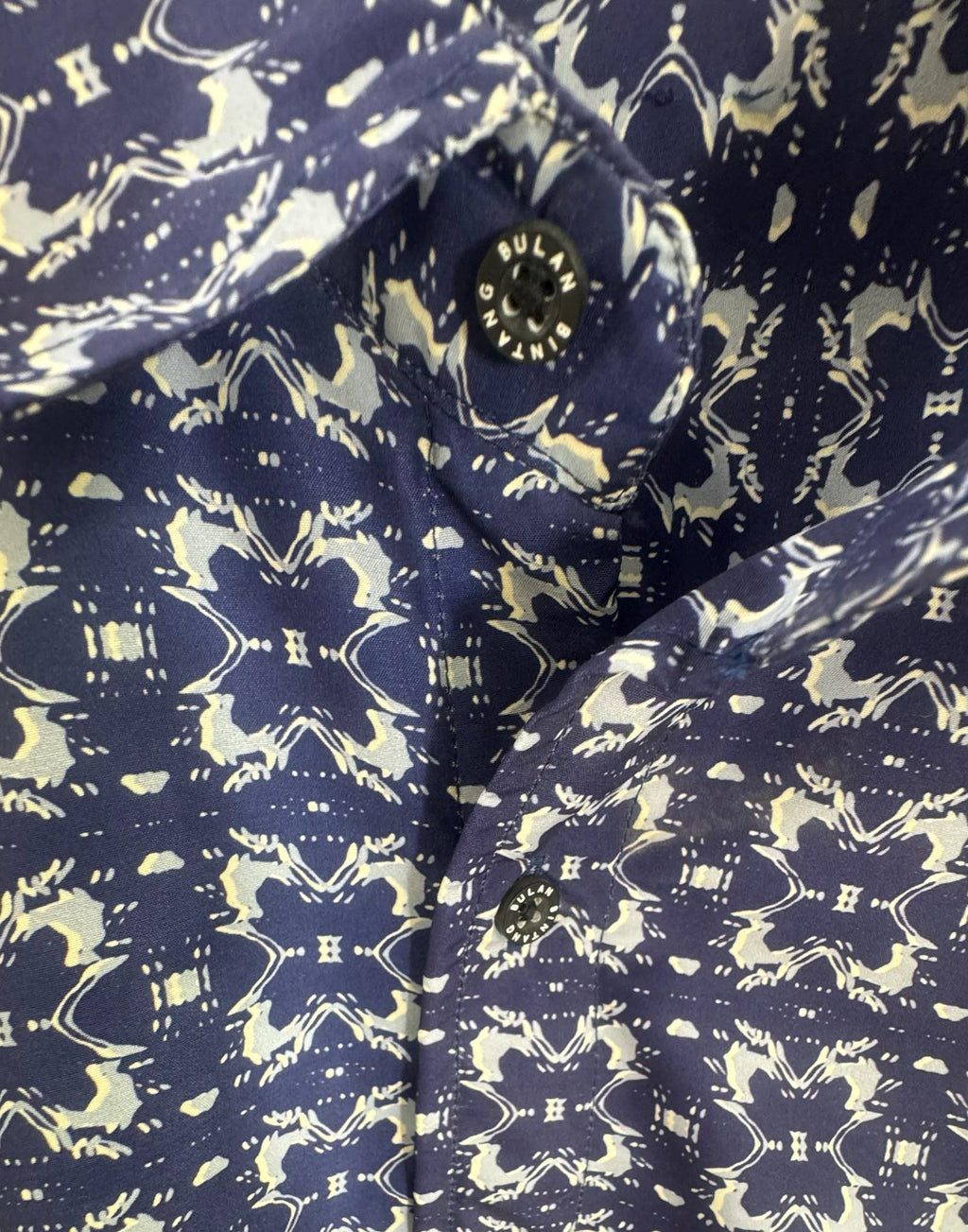 Men's Navy Blue Printed Short Sleeve Button-Up Shirt