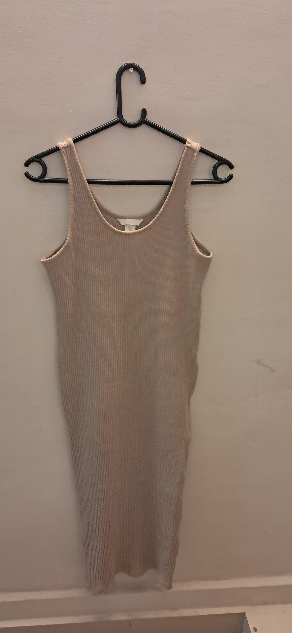 H&M Women's Beige Ribbed Sleeveless Bodycon Long Dress