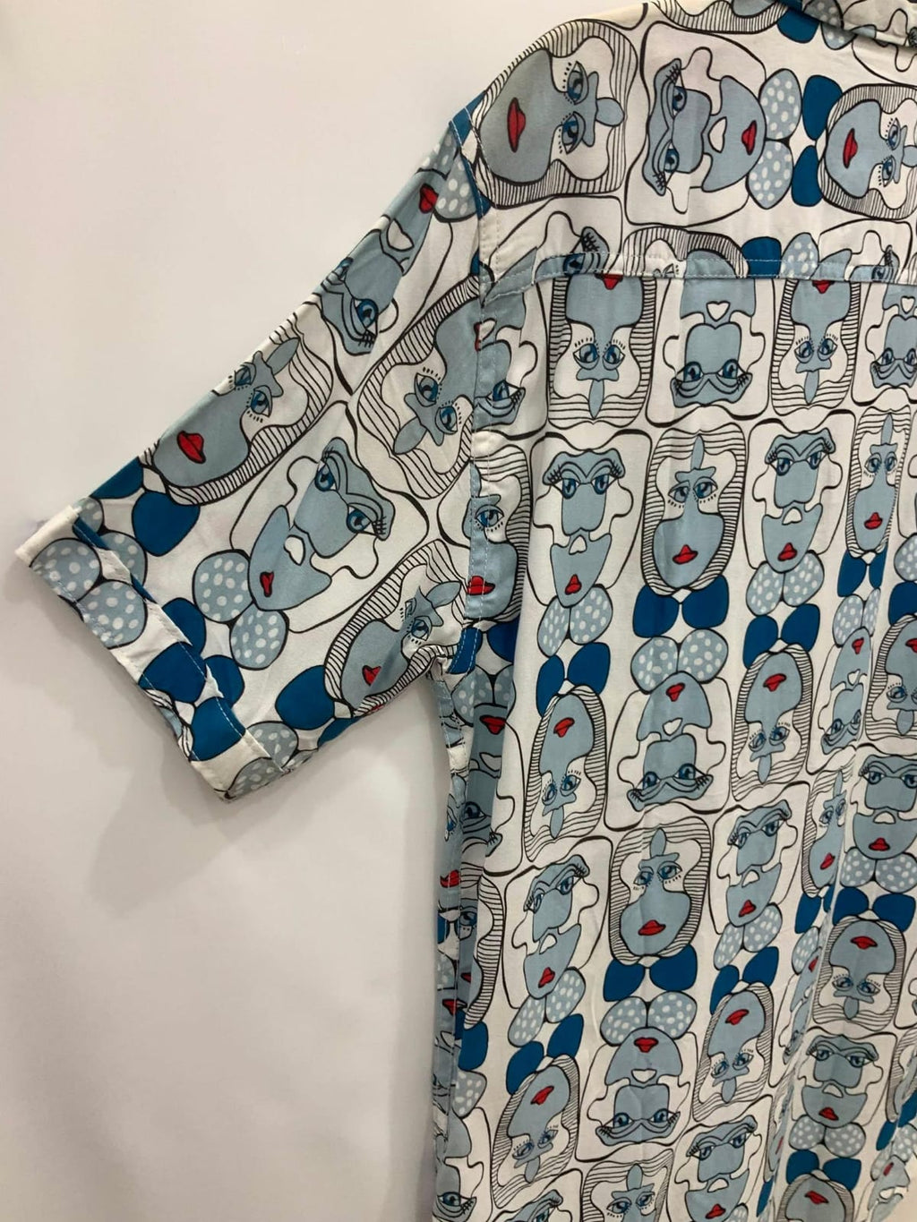 Miller Stone Men's Abstract Face Print Short Sleeve Shirt