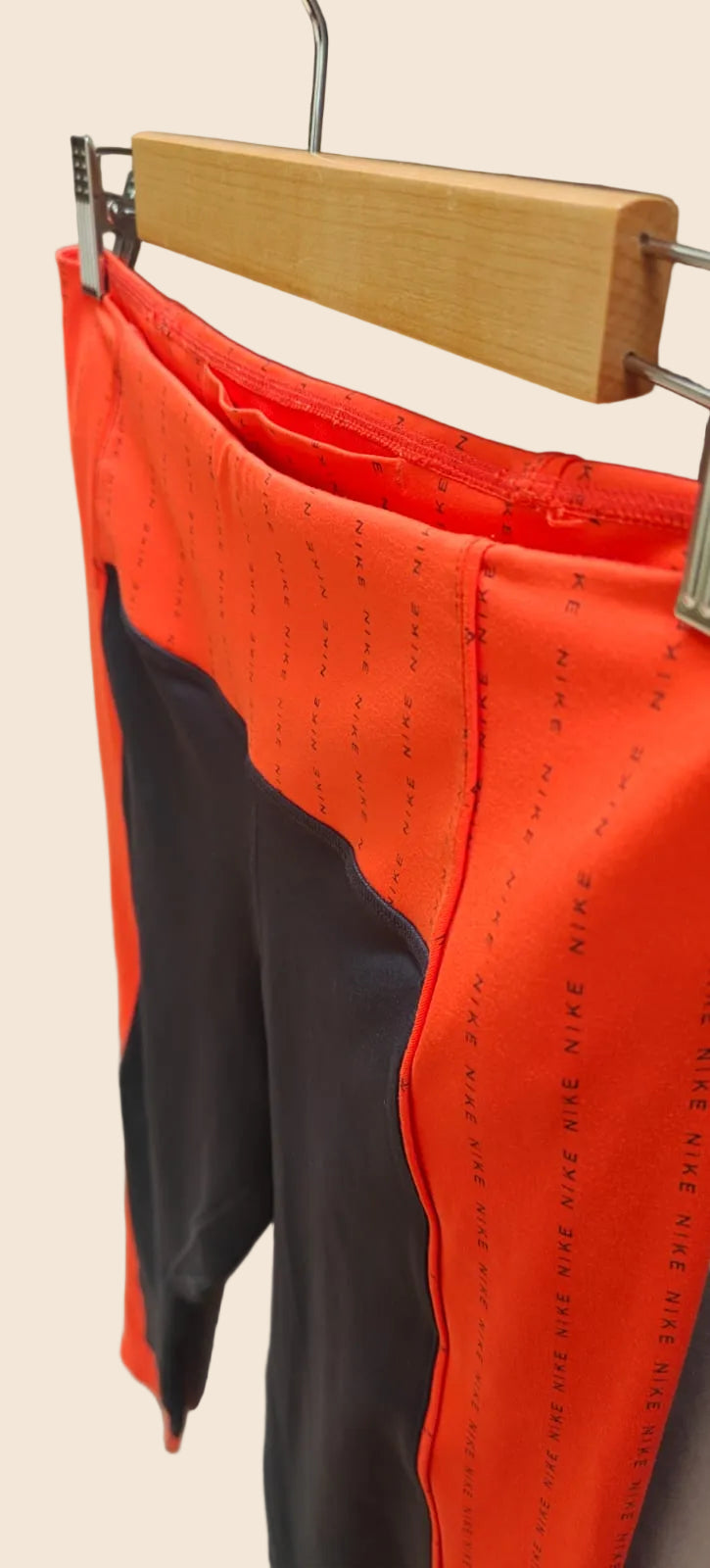 Nike Dri-Fit XL Black and Orange Cropped Leggings