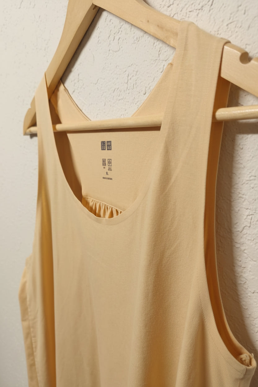 Uniqlo Women's Yellow Relaxed Fit Sleeveless Tank Top XL