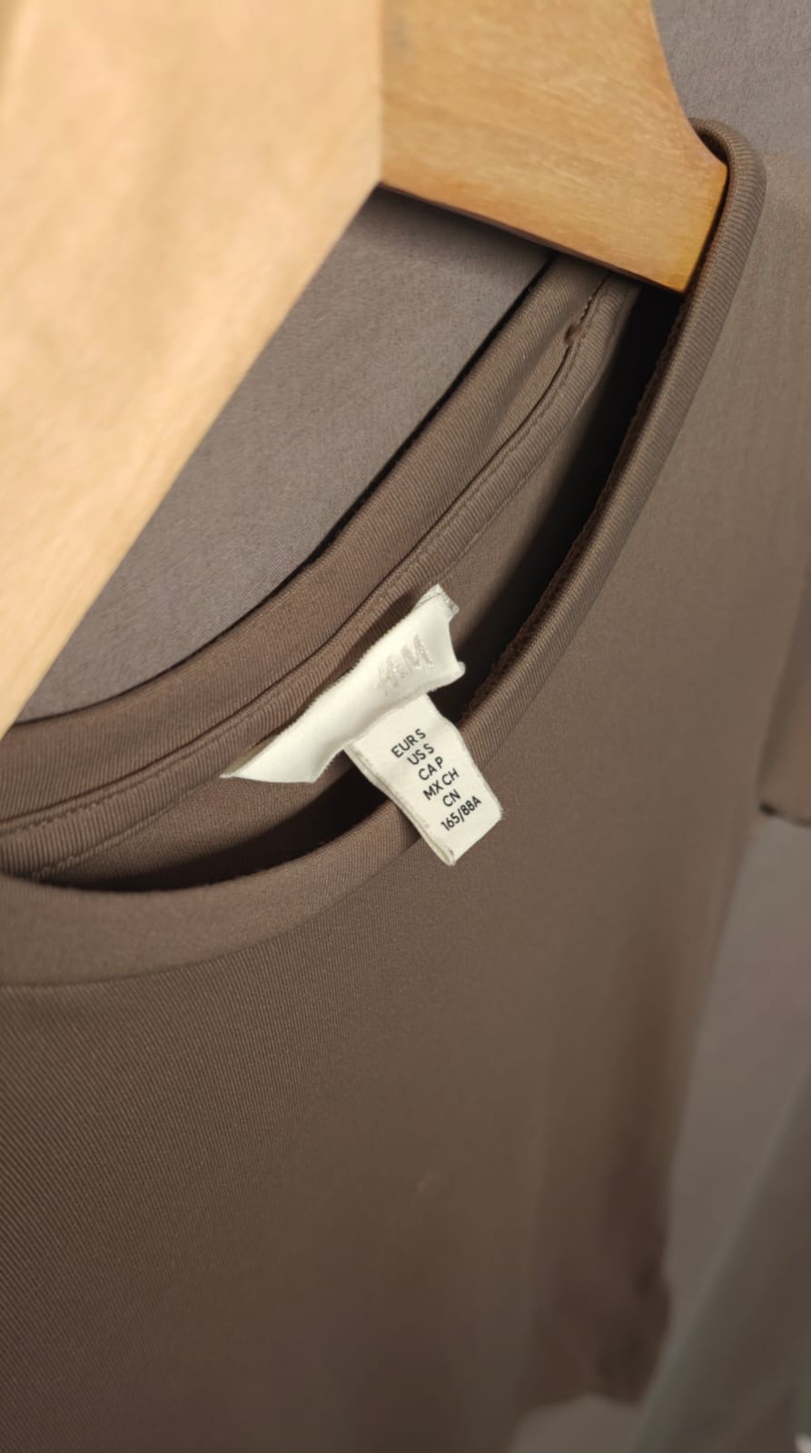 H&M Women's Taupe Short Sleeve Slim Fit T-Shirt