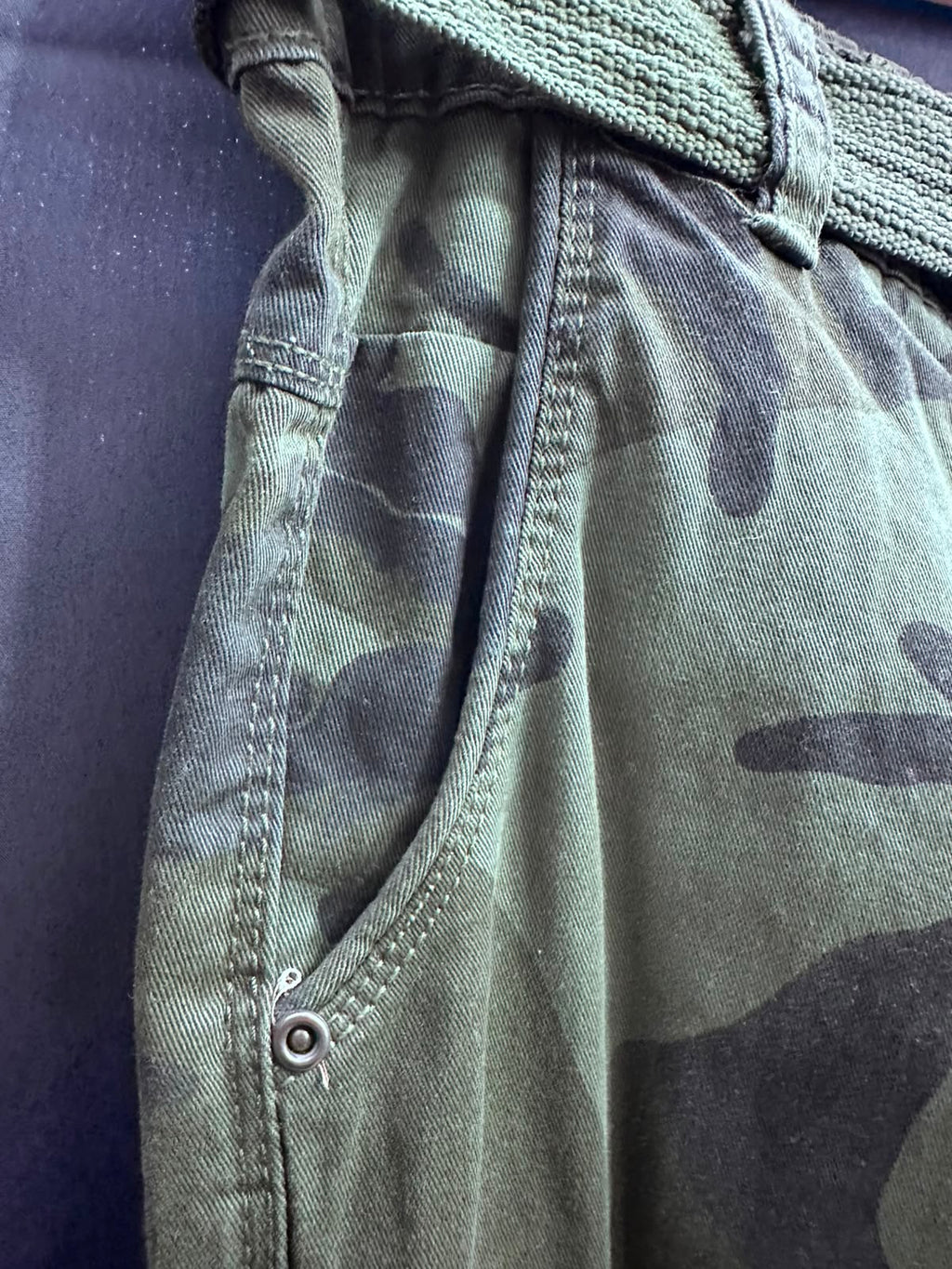 Men's Camouflage Cargo Shorts with Belt - Style & Focus