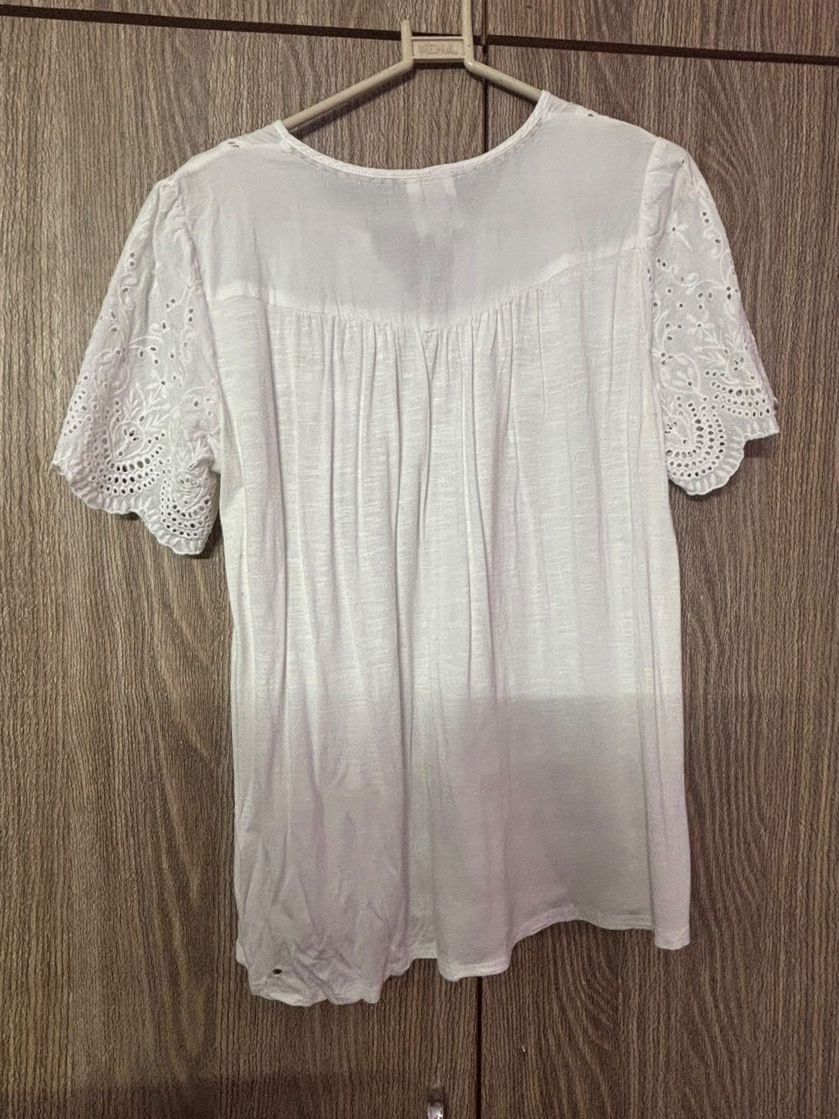 Knox Rose Women's White Eyelet Embroidered V-Neck Tunic Top - Size M