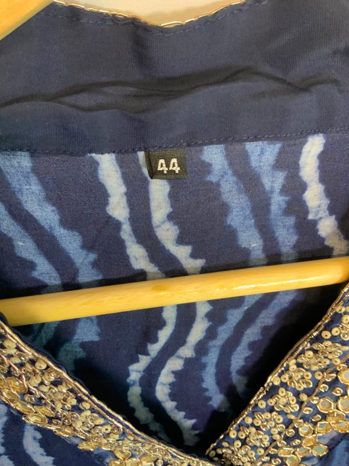 Women's Navy Blue Printed Kurta Set with Embellished Neckline