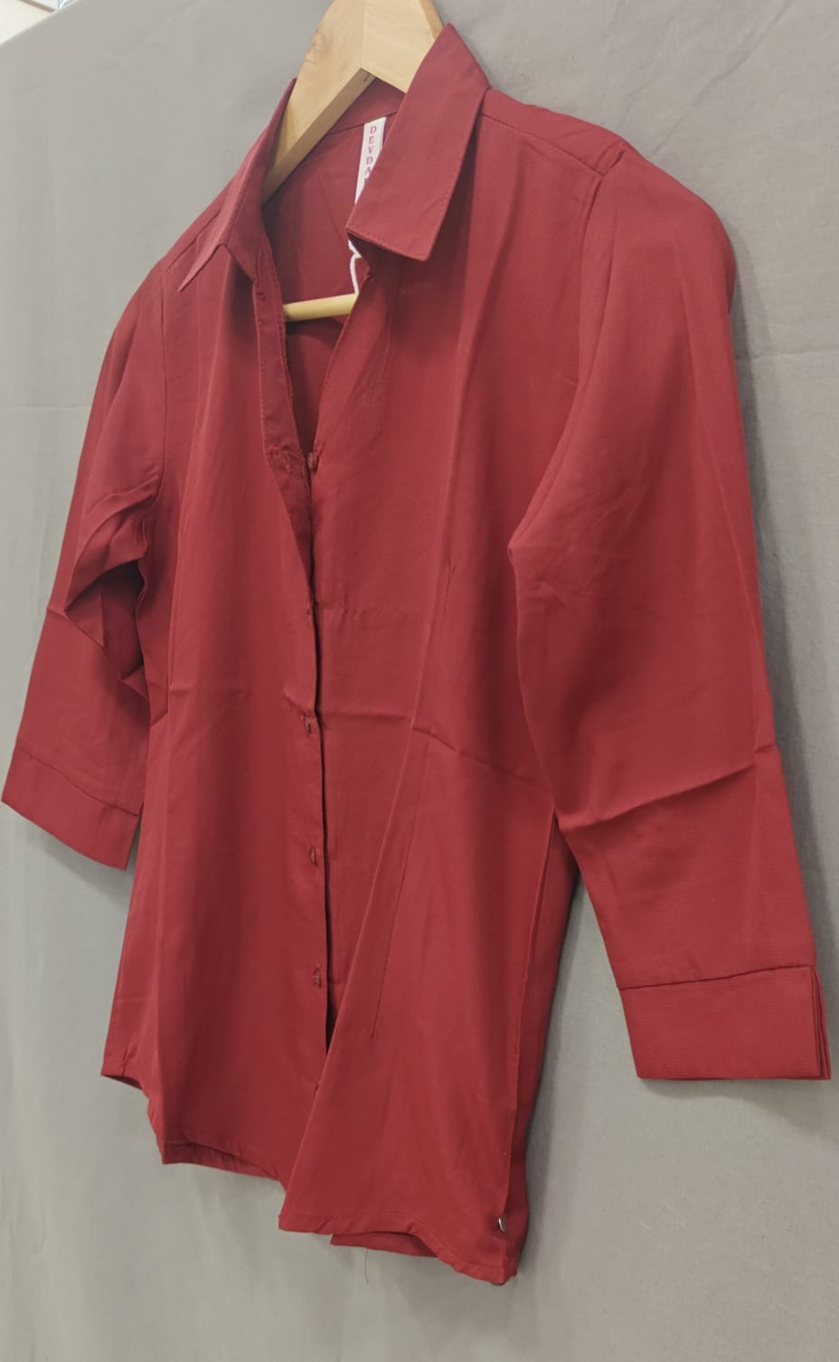 Women's Red 3/4 Sleeve Collared Shirt