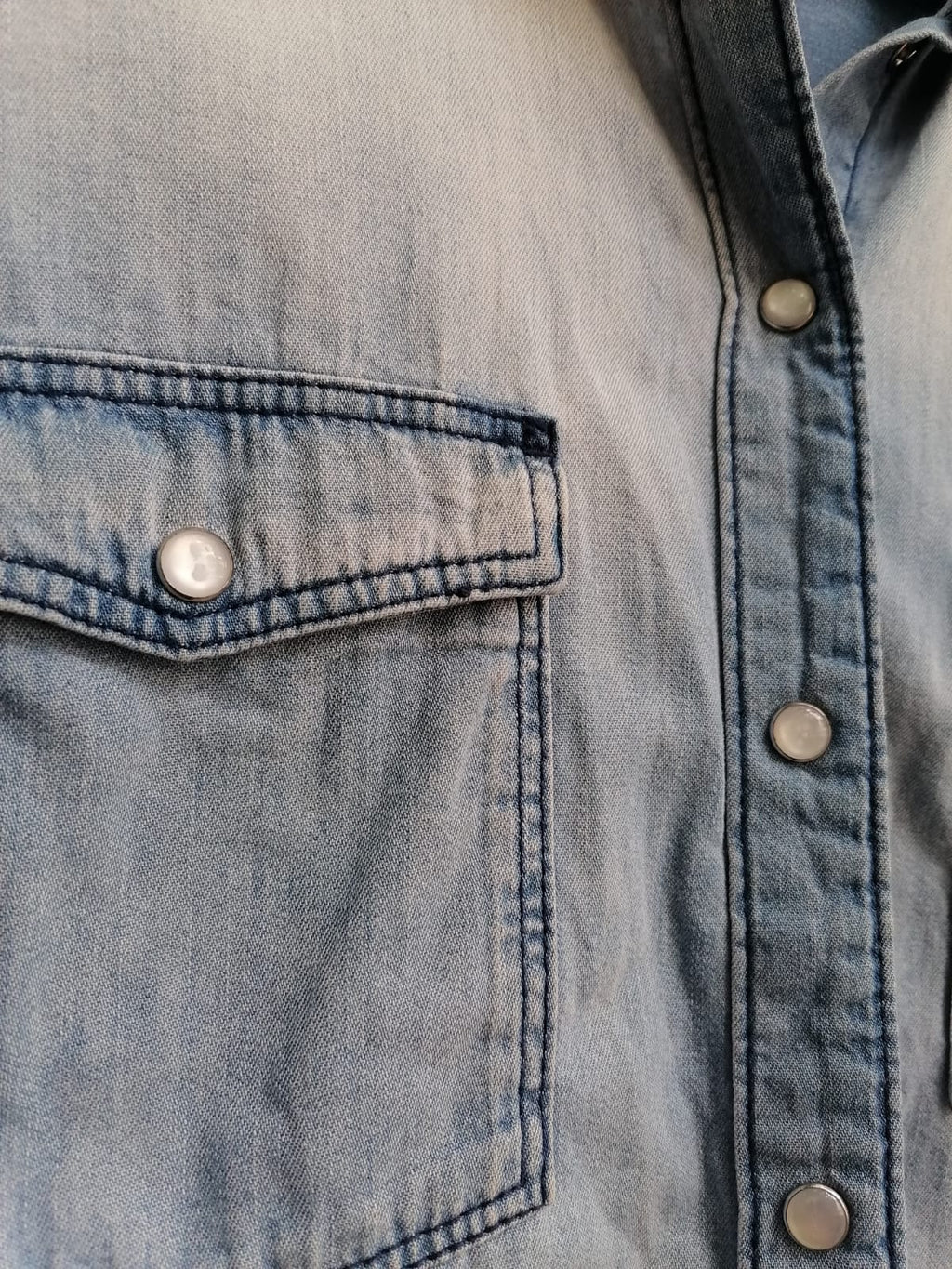 H&M Women's Light Blue Denim Long Sleeve Shirt