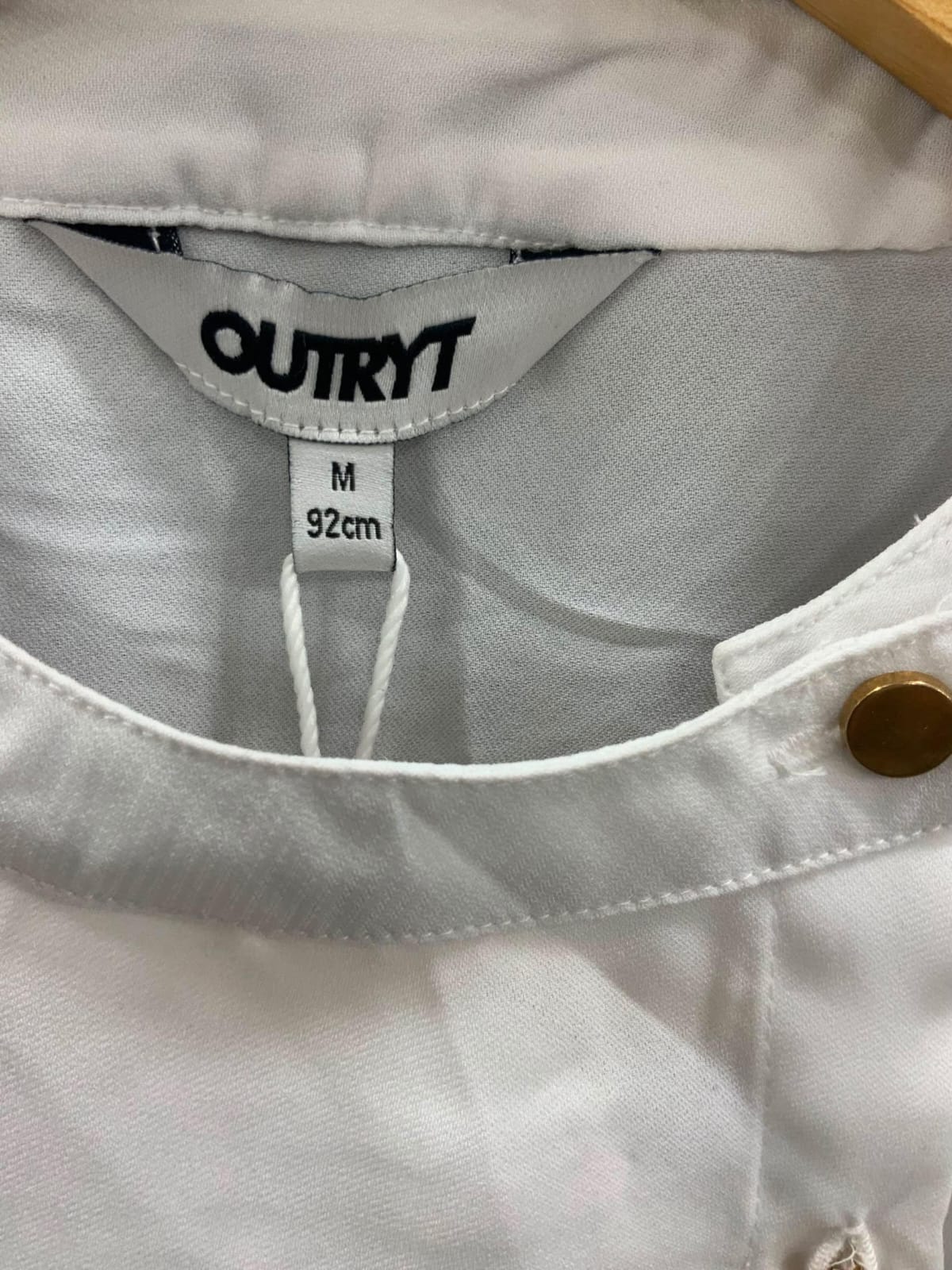 OUTRYT Women's White Long Sleeve Collared Blouse with Gold Buttons