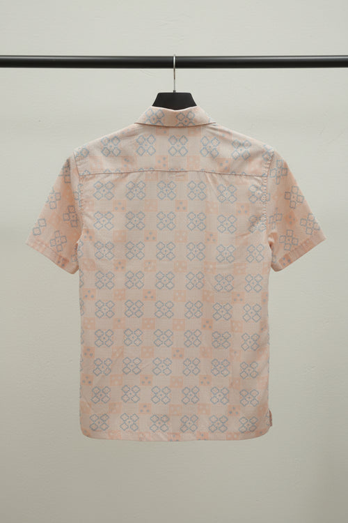 Bulan Bintang Men's Peach Relaxed Fit Short Sleeve Shirt with Geometric Print