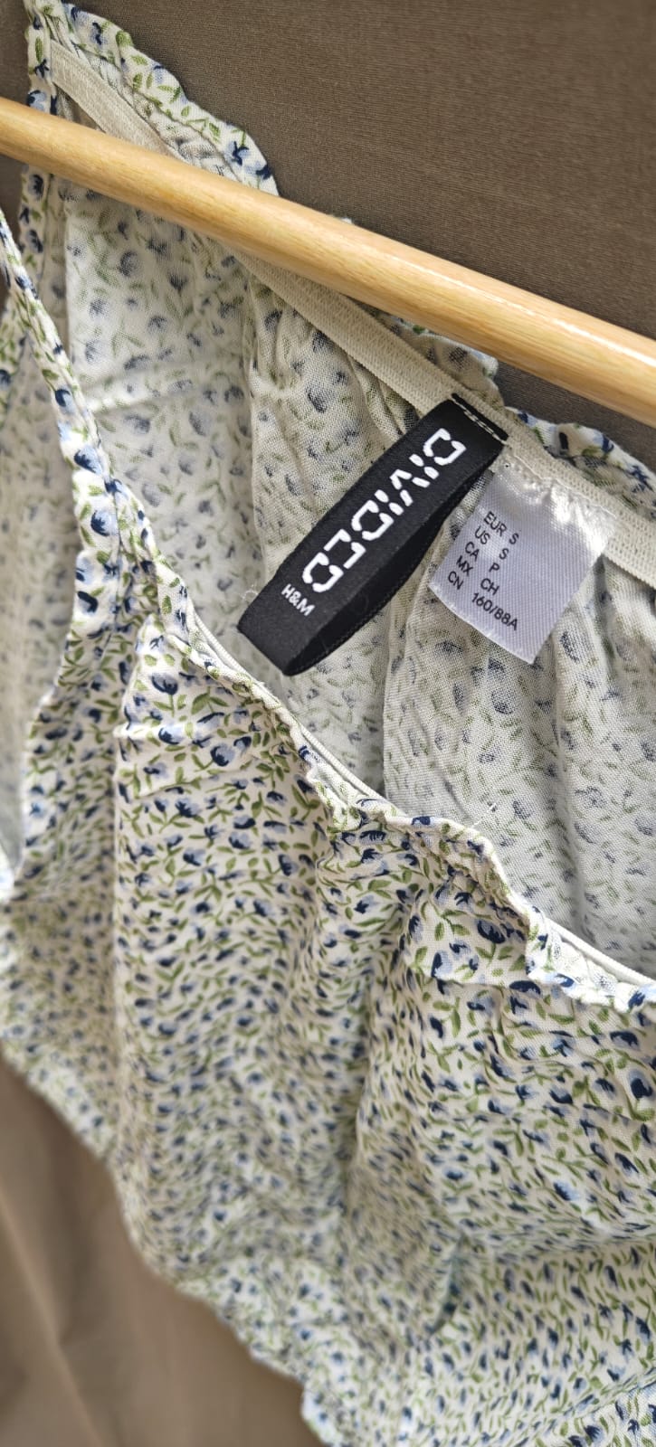 H&M Divided Floral Tie-Strap Crop Top